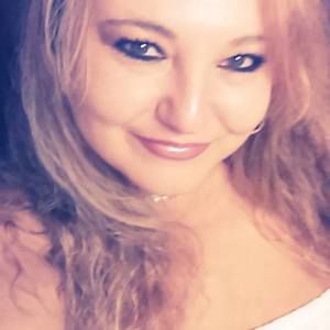 Meet your Posher, Evie